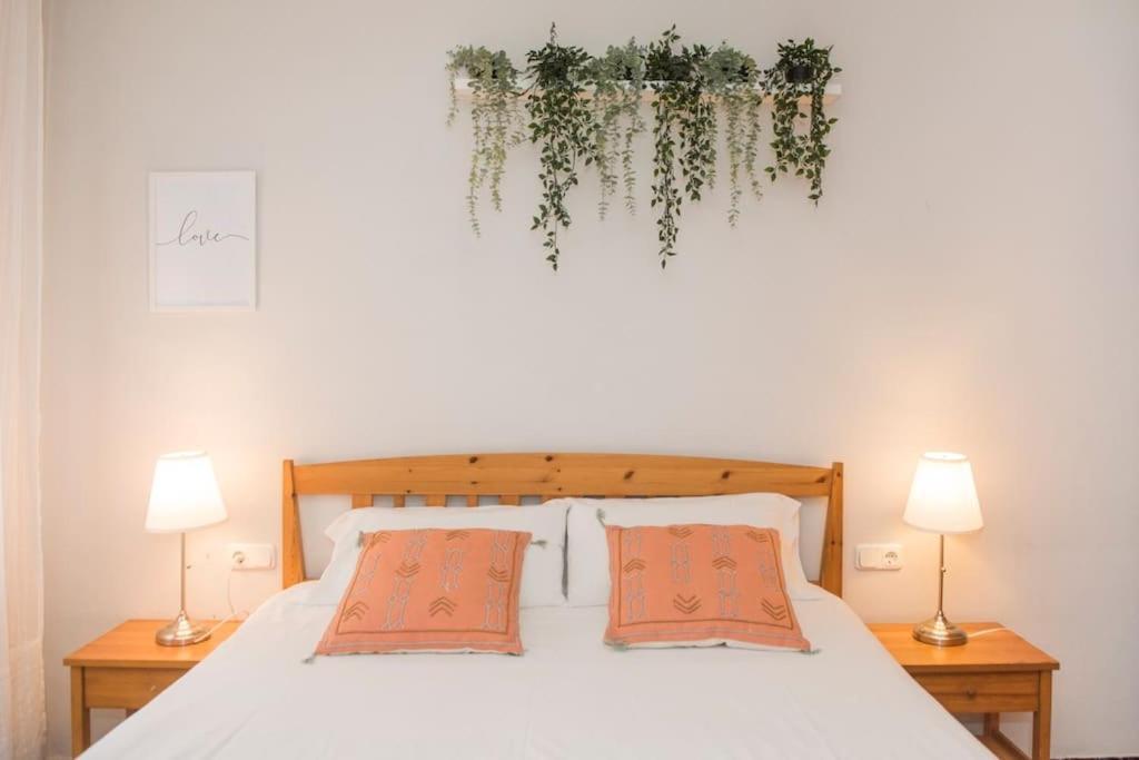 Sunny And Quiet Sagrada Familia Apartment Barcelona Ngoại thất bức ảnh