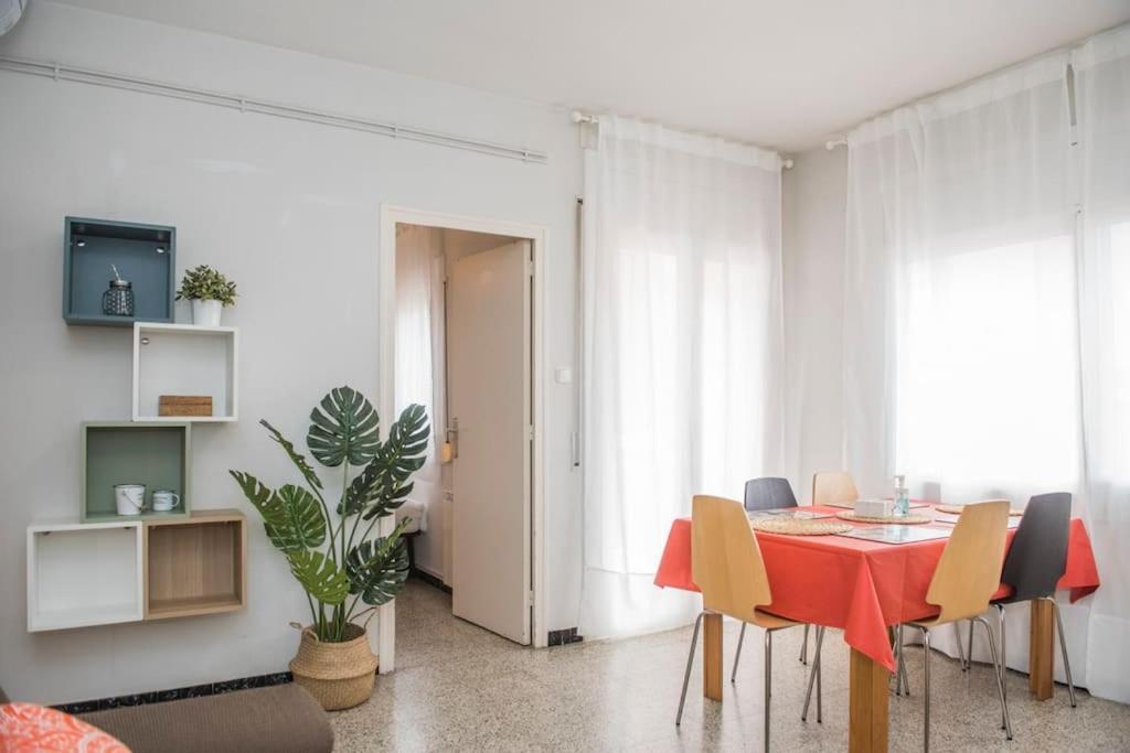Sunny And Quiet Sagrada Familia Apartment Barcelona Ngoại thất bức ảnh