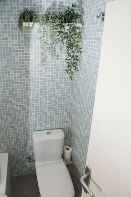 Sunny And Quiet Sagrada Familia Apartment Barcelona Ngoại thất bức ảnh