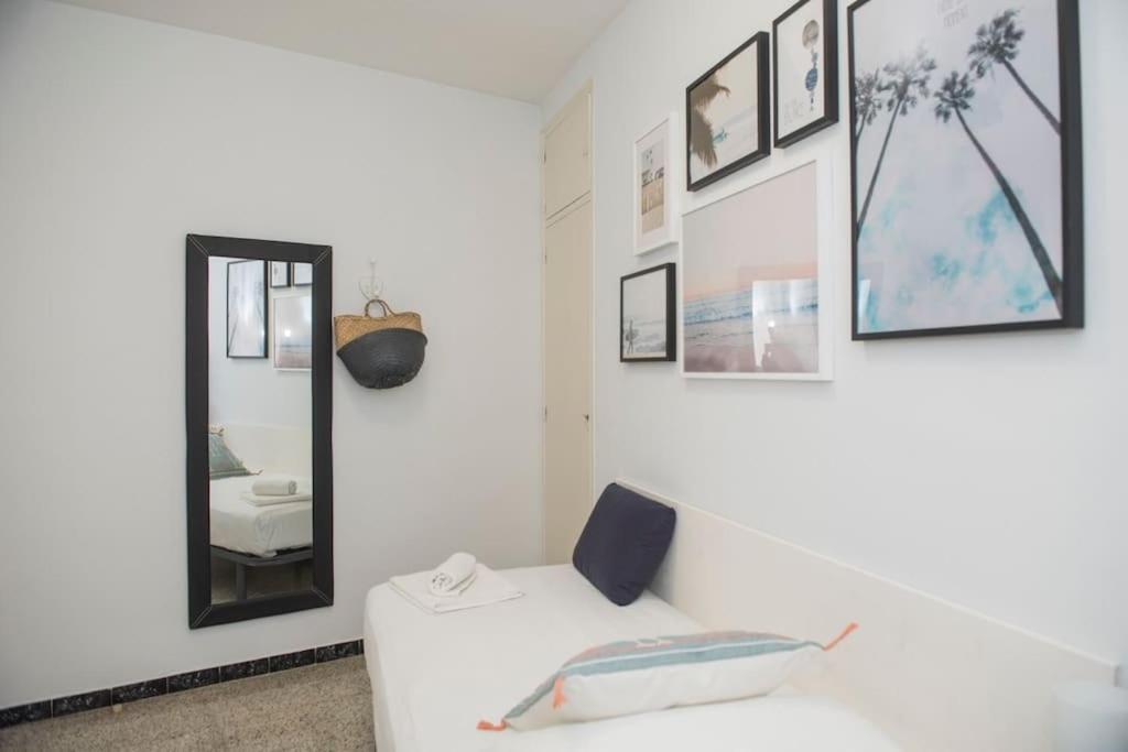 Sunny And Quiet Sagrada Familia Apartment Barcelona Ngoại thất bức ảnh