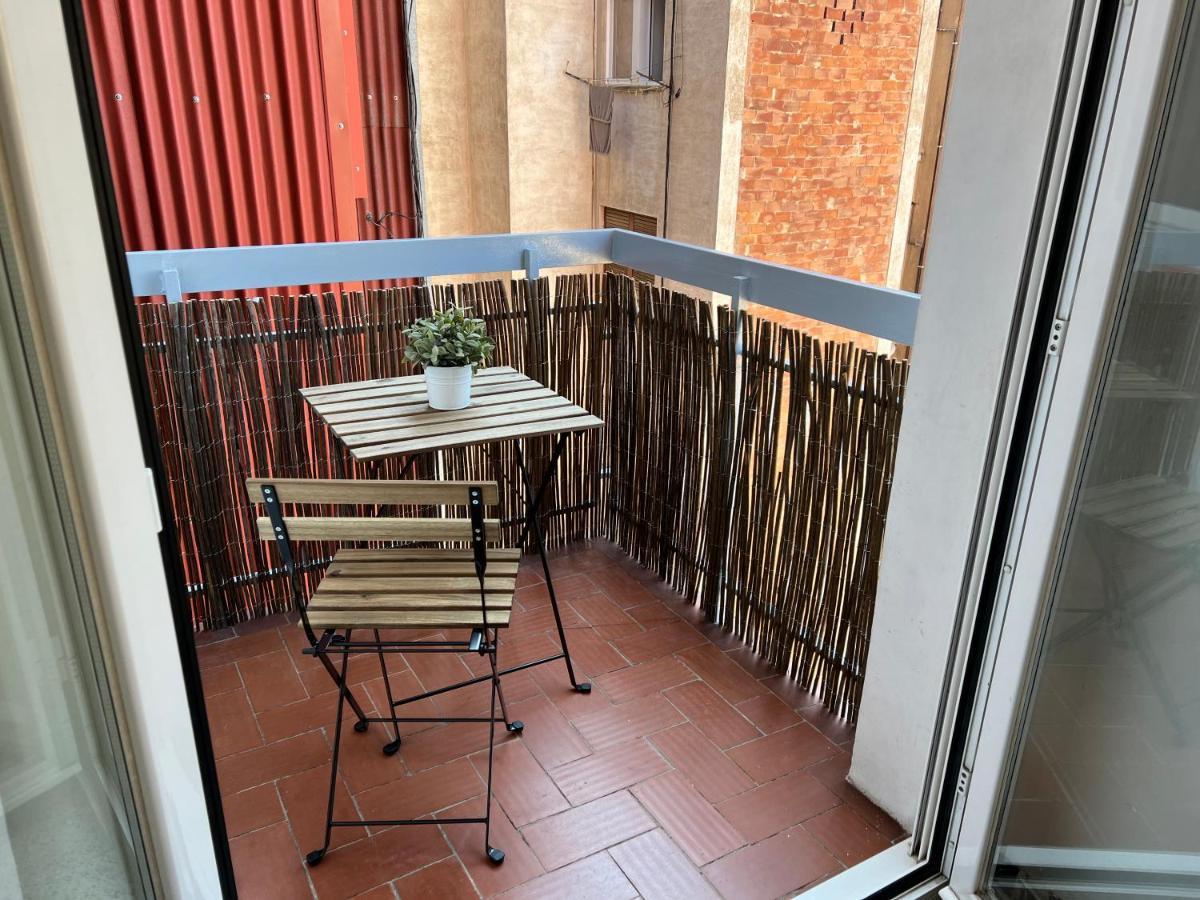 Sunny And Quiet Sagrada Familia Apartment Barcelona Ngoại thất bức ảnh